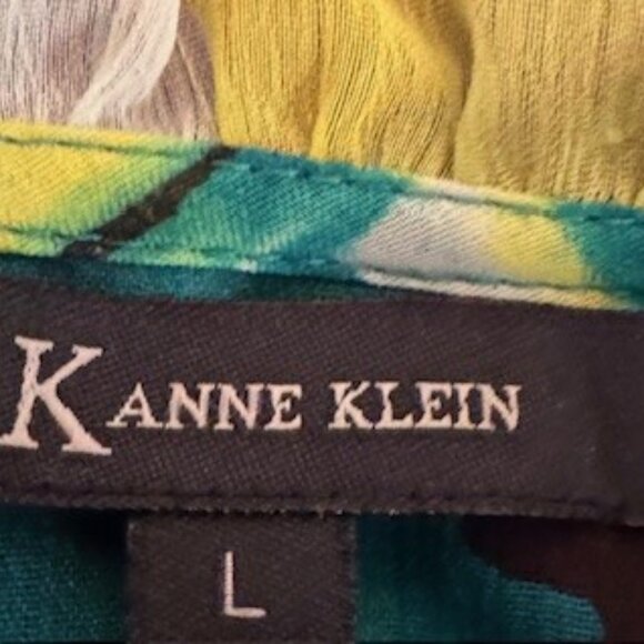 Beautiful Colored short sleeves blouse size L buttoned front - Picture 4 of 4